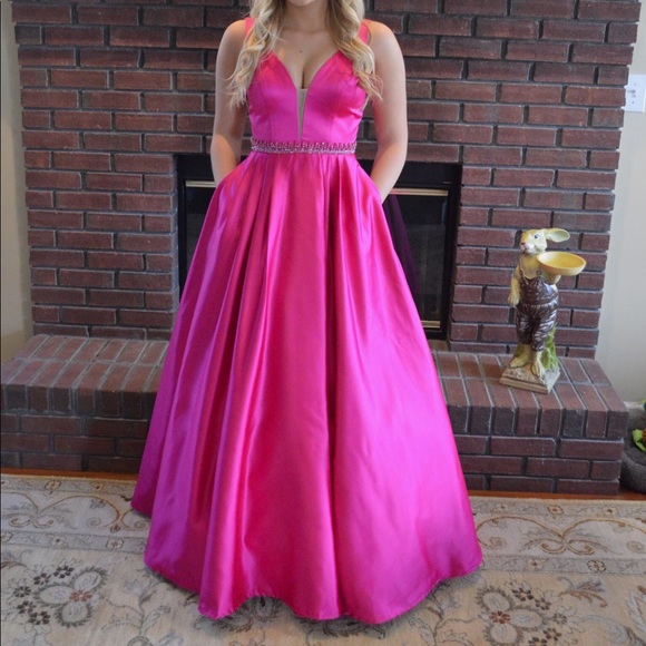 SHERRI HILL PINK PROM DRESS - Picture 3 of 6